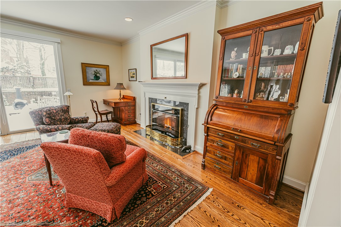 44 East Boulevard Rochester, NY 14610 - Photo 3 of 42