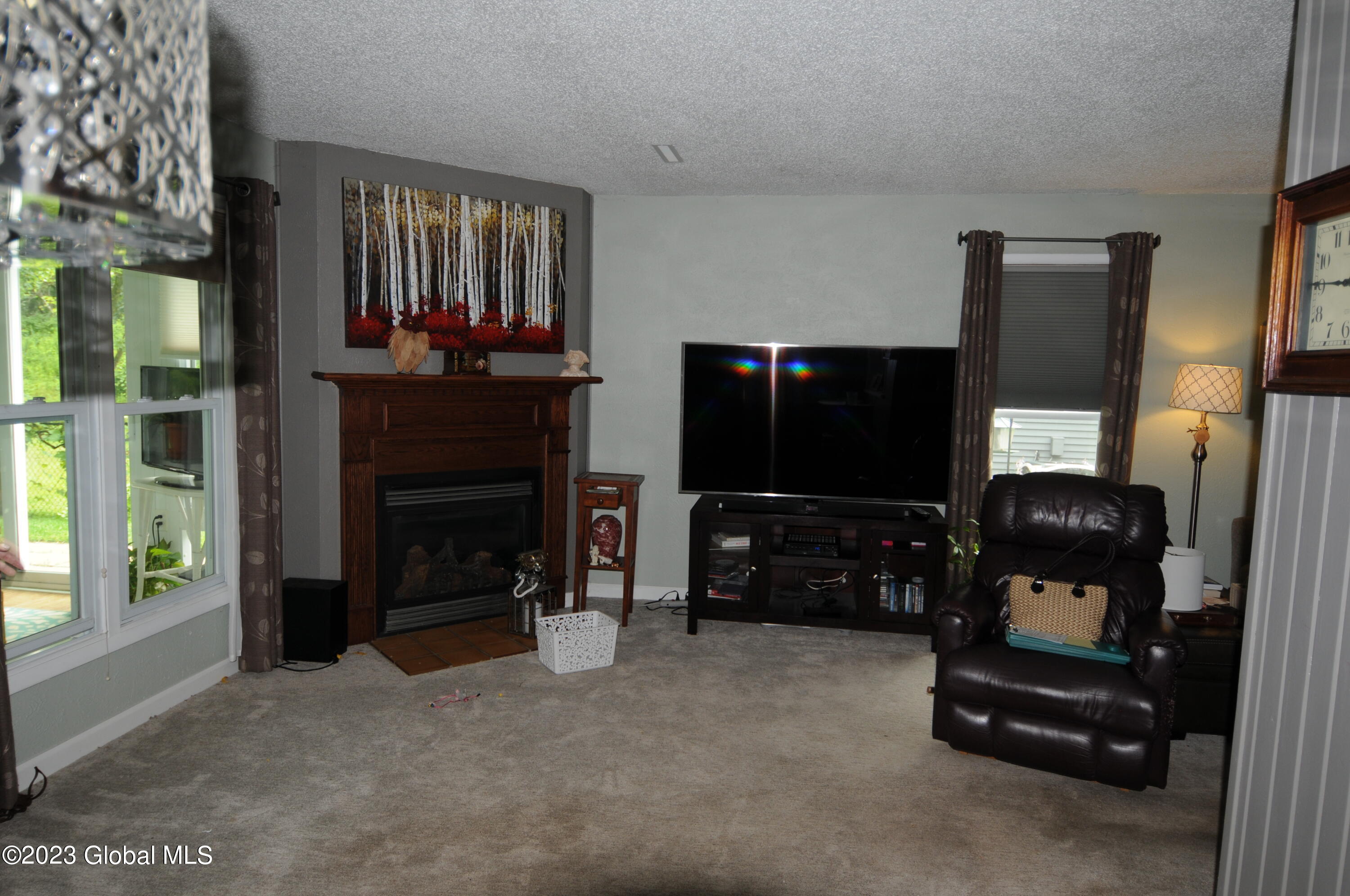 36 Carriage Road Clifton Park, NY 12065 - Photo 4 of 11 DSC_6183