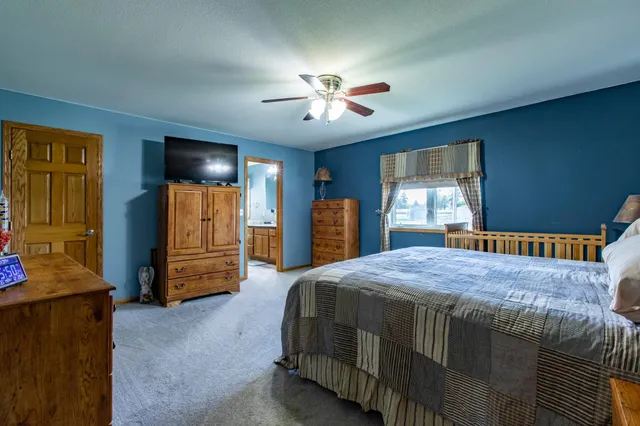 $699,900 | 22842 530th Street, West Concord, MN 55985