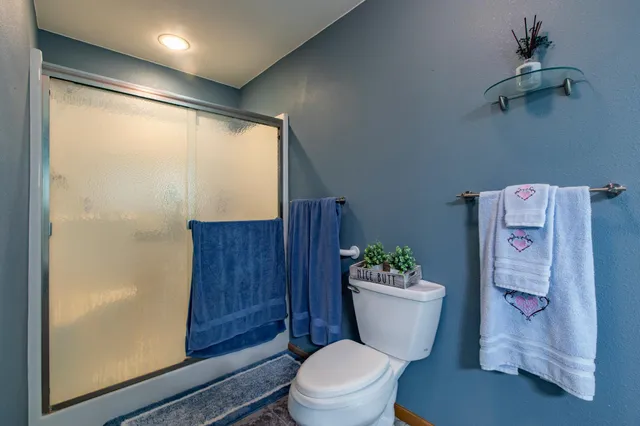 $699,900 | 22842 530th Street, West Concord, MN 55985