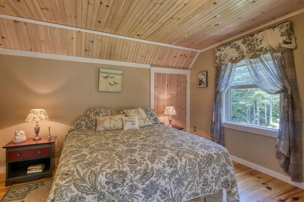 18 Cat Cove Road Stonington, ME 04681 - Photo 21 of 61 18Cat'sCove-21