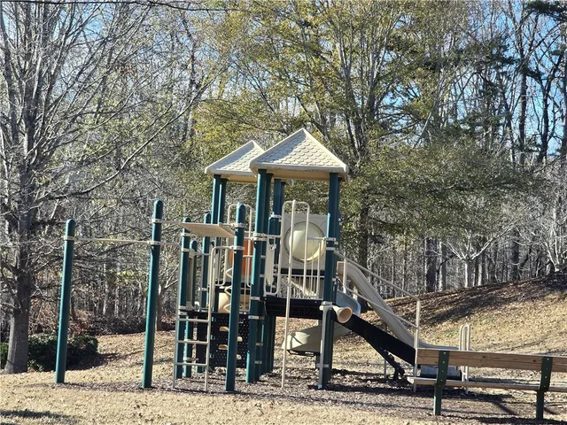 $115,000 | 131 Loop Circle, Westminster, SC 29693