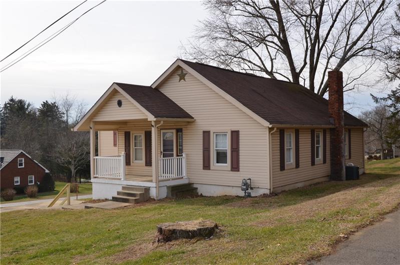 119 Stuber Road New Brighton, PA 15066 - Photo 2 of 25 Gallery Image 2