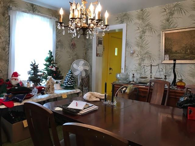 913 McLaughlin Run Road Bridgeville, PA 15017 - Photo 2 of 9 Dining room