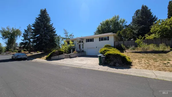 $520,000 | 1857 Conestoga Street, Moscow, ID 83843
