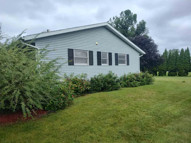 $269,000 | 901 East Bluff Street, Boscobel, WI 53805