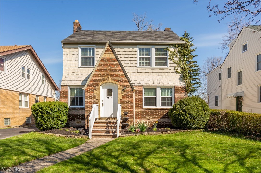 3815 Tremont Road Cleveland Heights, OH 44121 - Photo 1 of 31