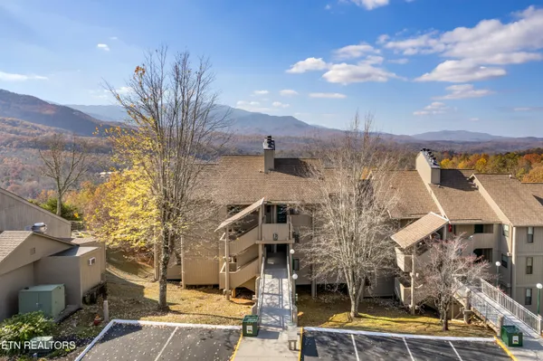 $189,000 | 3710 Weber Road, Unit E107, Gatlinburg, TN 37738