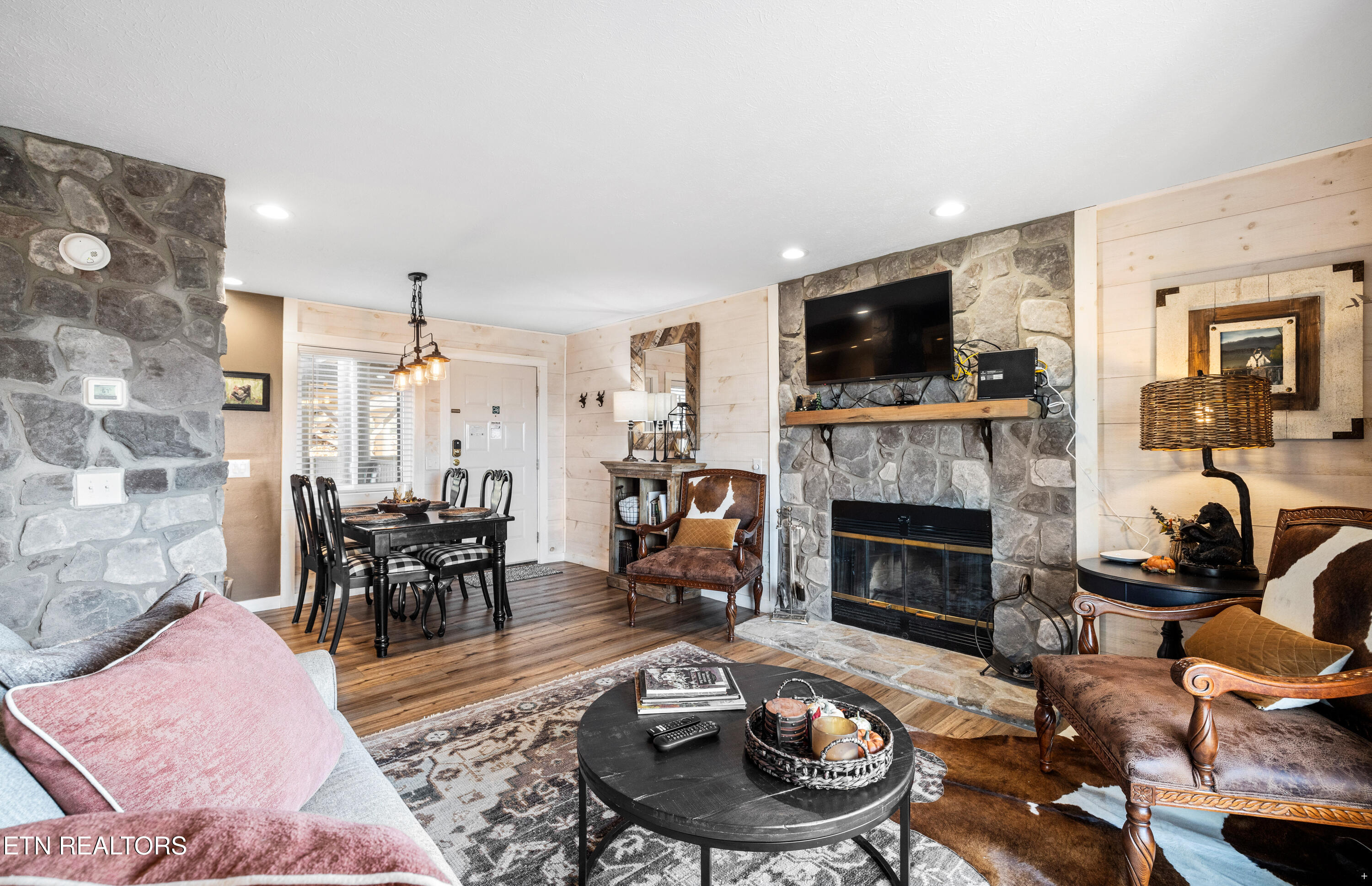 3710 Weber Road, Unit E107 Gatlinburg, TN 37738 - Photo 14 of 28 Positive Perceptions-24