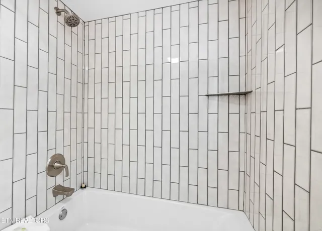 $219,000 | 3710 Weber Road, Unit E107, Gatlinburg, TN 37738