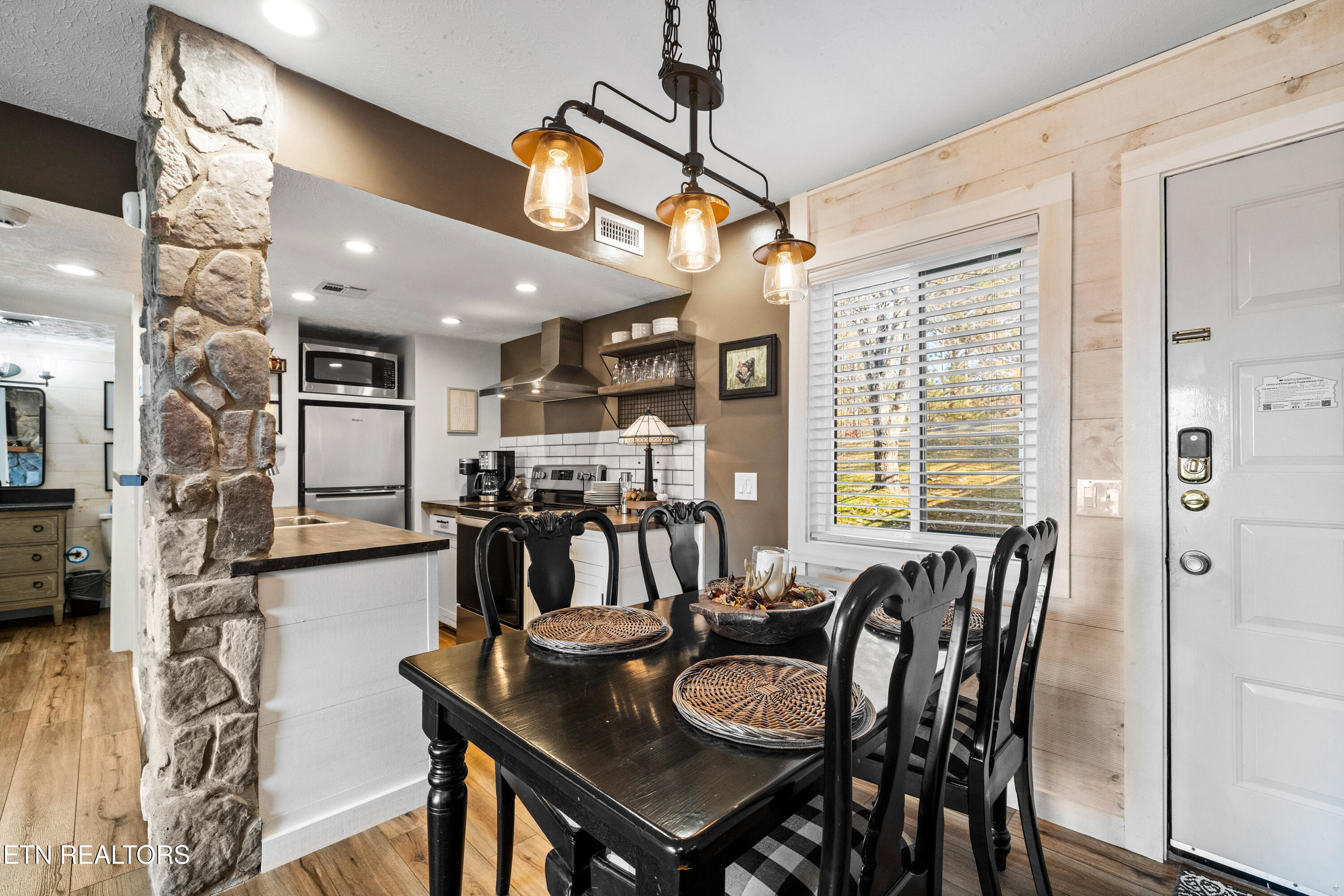 3710 Weber Road, Unit E107 Gatlinburg, TN 37738 - Photo 4 of 28 Positive Perceptions-7