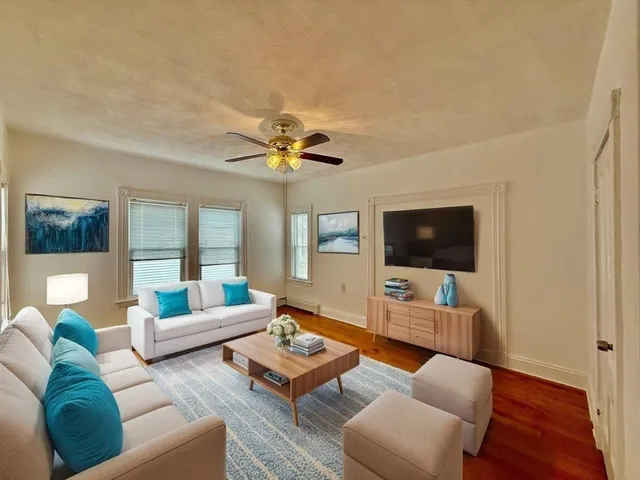 $3,500 | 186 Arlington Street, Unit 2, Quincy, MA 02170