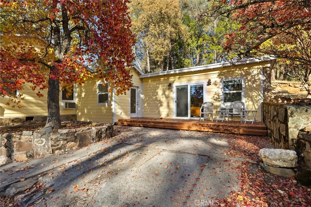 749 Hurleton Road Oroville, CA 95966 - Photo 2 of 58 Autumn