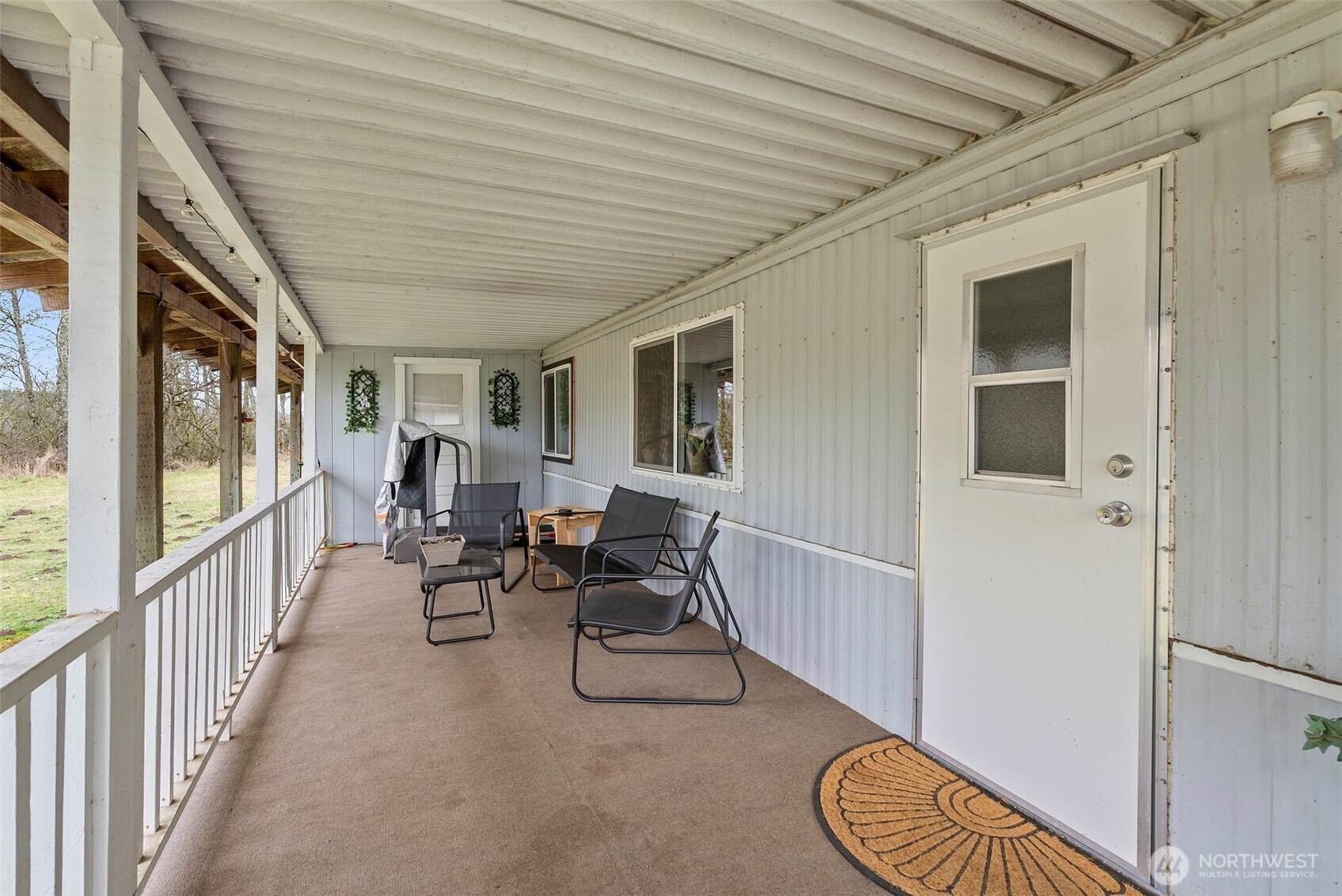 738 Gish Road Onalaska, WA 98570 - Photo 4 of 40 a living room with furniture