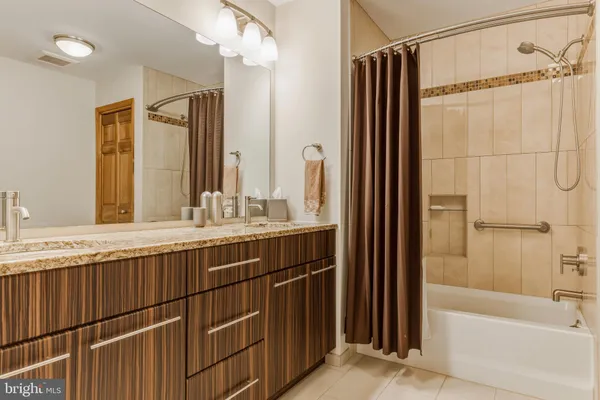 $599,900 | 8 Rothschild Court, West Deptford, NJ 08096