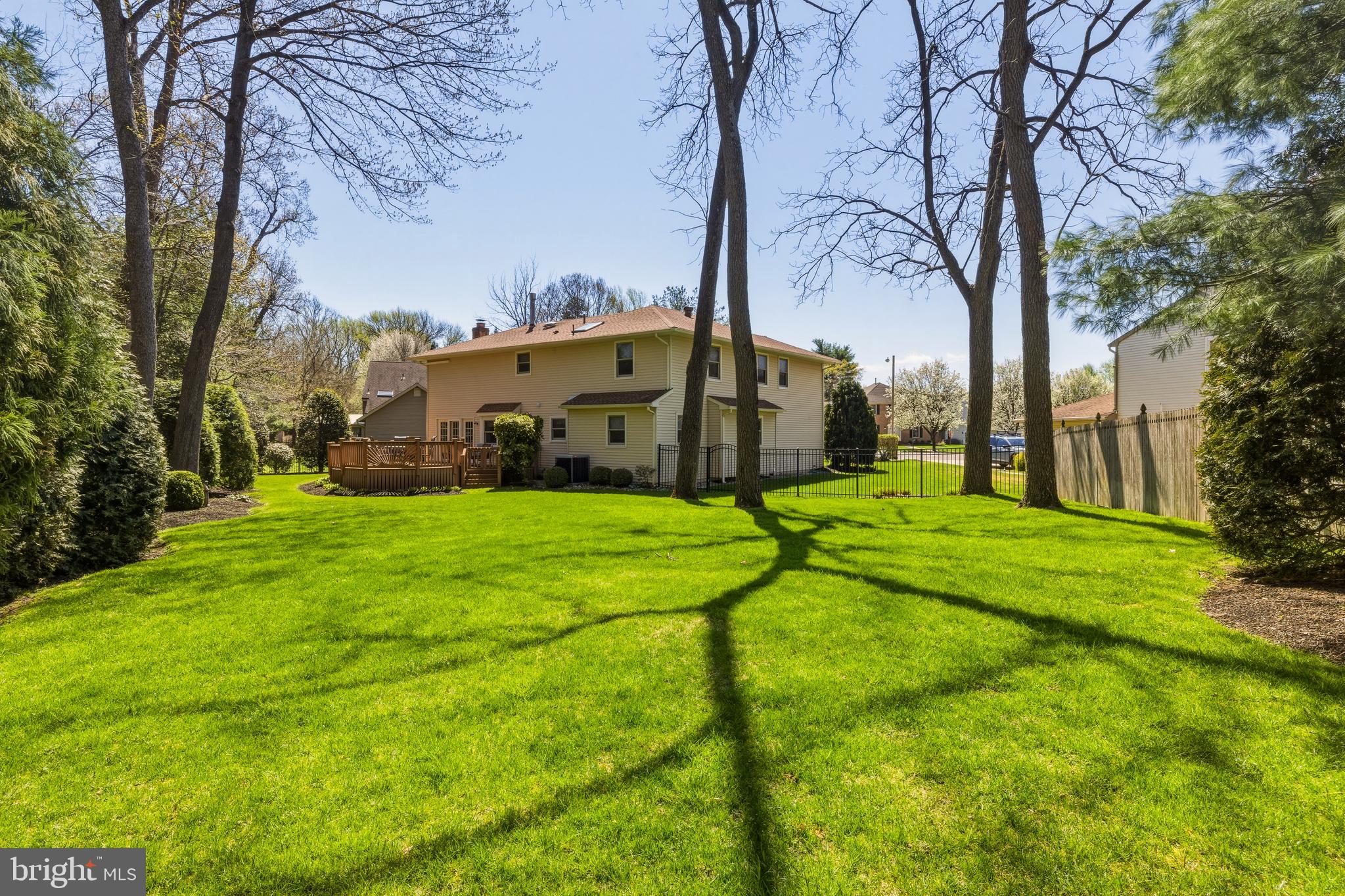 8 Rothschild Court West Deptford, NJ 08096 - Photo 27 of 29 a view of yard with tree s