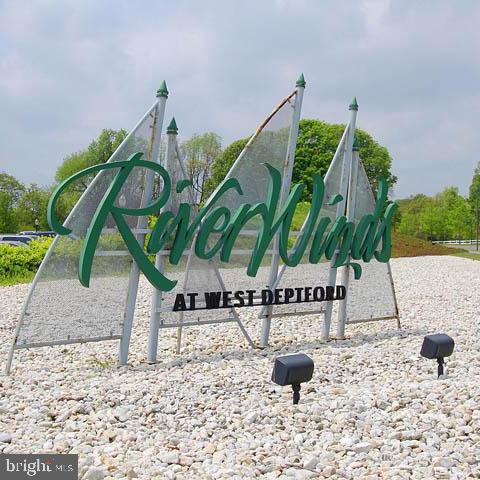 8 Rothschild Court West Deptford, NJ 08096 - Photo 29 of 29 a view of a palm tree with sign