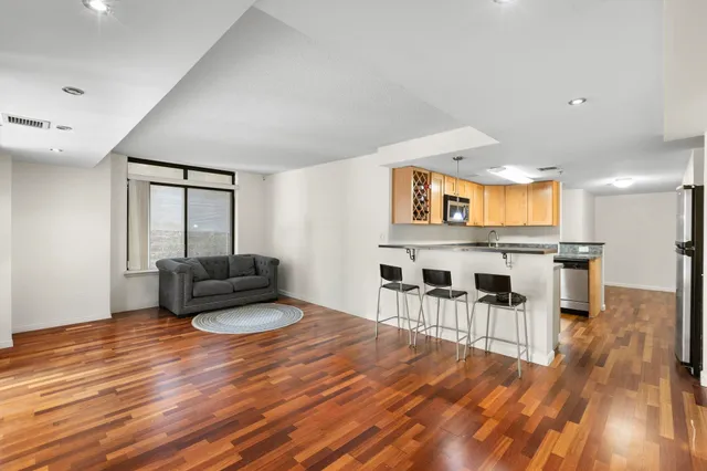 $759,000 | 700 1st Street, Unit 6D, Hoboken, NJ 07030