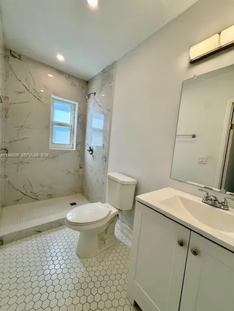 $5,300 | 1128 Southwest 21st Avenue, Miami, FL 33135