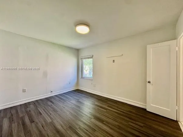 $5,300 | 1128 Southwest 21st Avenue, Miami, FL 33135