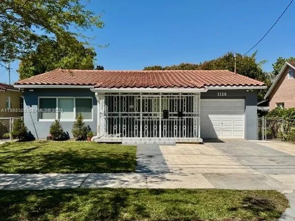 $5,300 | 1128 Southwest 21st Avenue, Miami, FL 33135