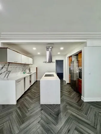 $5,300 | 1128 Southwest 21st Avenue, Miami, FL 33135