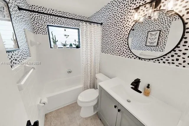 a view of workspace with furniture