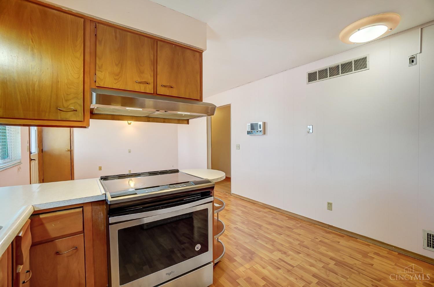 7914 Cheviot Road Cincinnati, OH 45239 - Photo 17 of 52