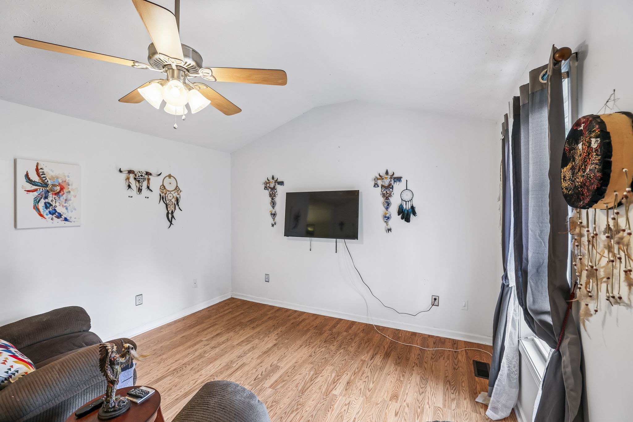 310 Redbud Lane Unionville, TN 37180 - Photo 4 of 18
