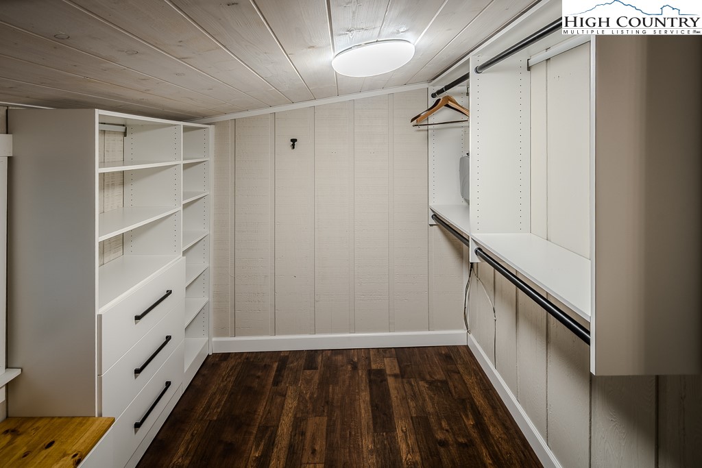 821 Pine Ridge Road Beech Mountain, NC 28604 - Photo 25 of 38 a view of walk in closet