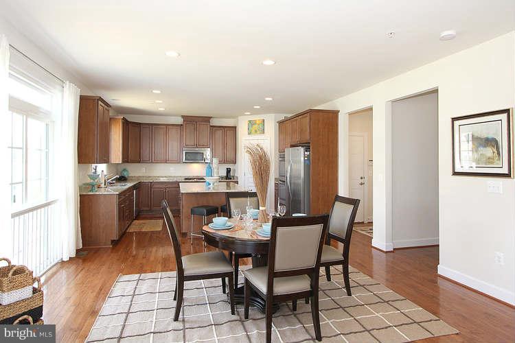 18029 Rubin Manor Lane Sandy Spring, MD 20860 - Photo 11 of 30 Kitchen