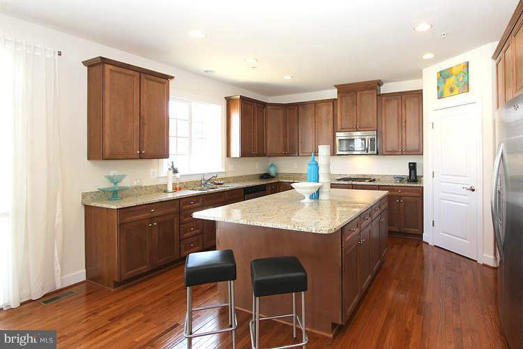 18029 Rubin Manor Lane Sandy Spring, MD 20860 - Photo 14 of 30 Kitchen