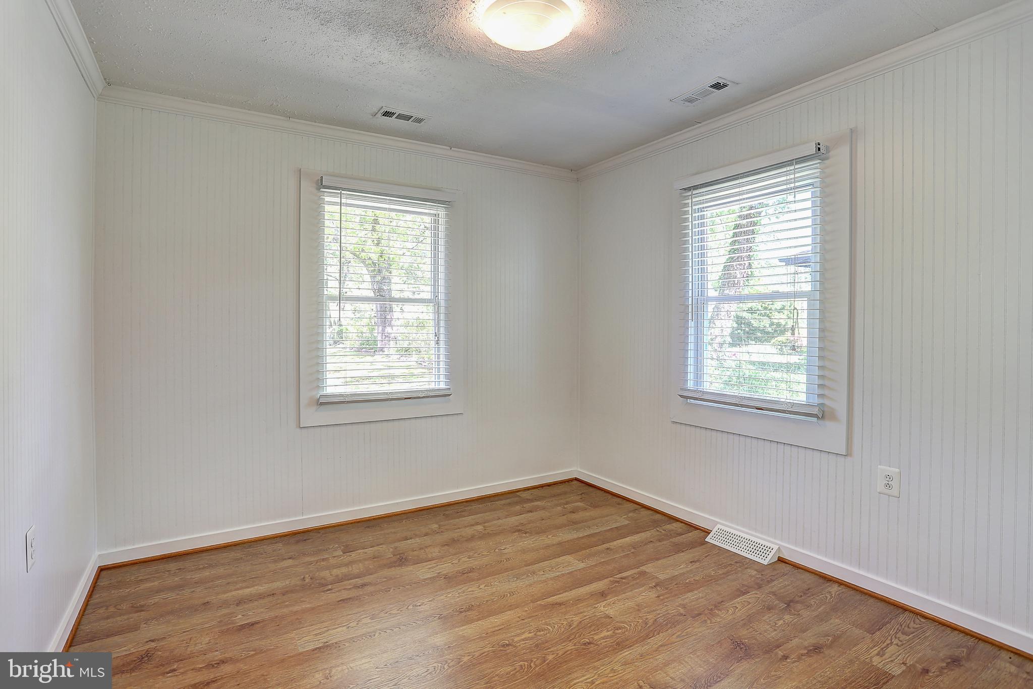 385 Edgewater Road Pasadena, MD 21122 - Photo 42 of 65 Gallery Image 42