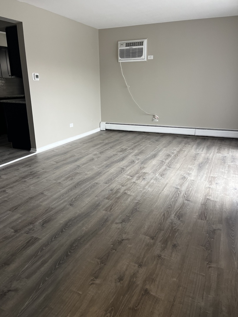 7041 West 99th Street, Unit 2W Chicago Ridge, IL 60415 - Photo 2 of 13