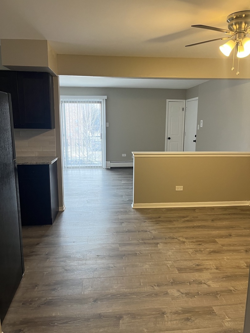 7041 West 99th Street, Unit 2W Chicago Ridge, IL 60415 - Photo 4 of 13