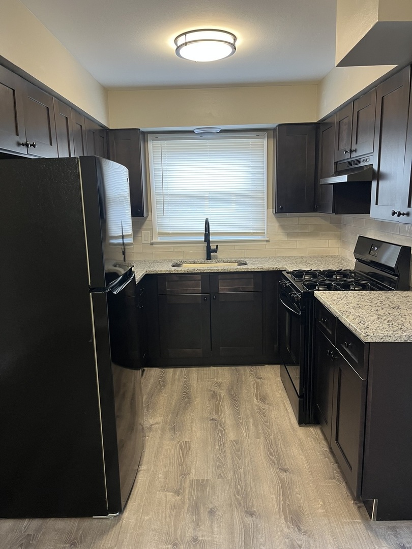 7041 West 99th Street, Unit 2W Chicago Ridge, IL 60415 - Photo 8 of 13