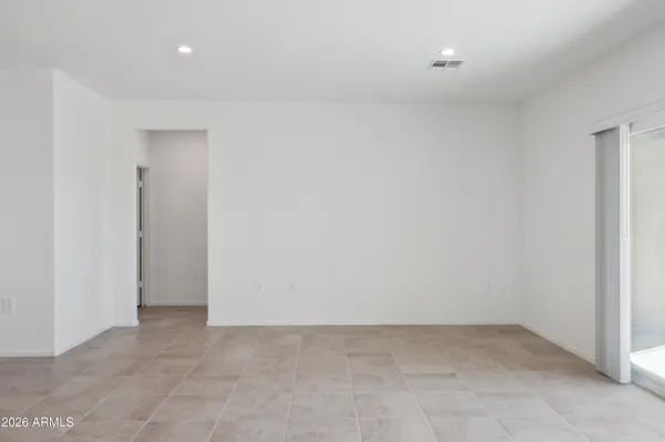 $369,990 | 1561 East Glazier Drive, Casa Grande, AZ 85122