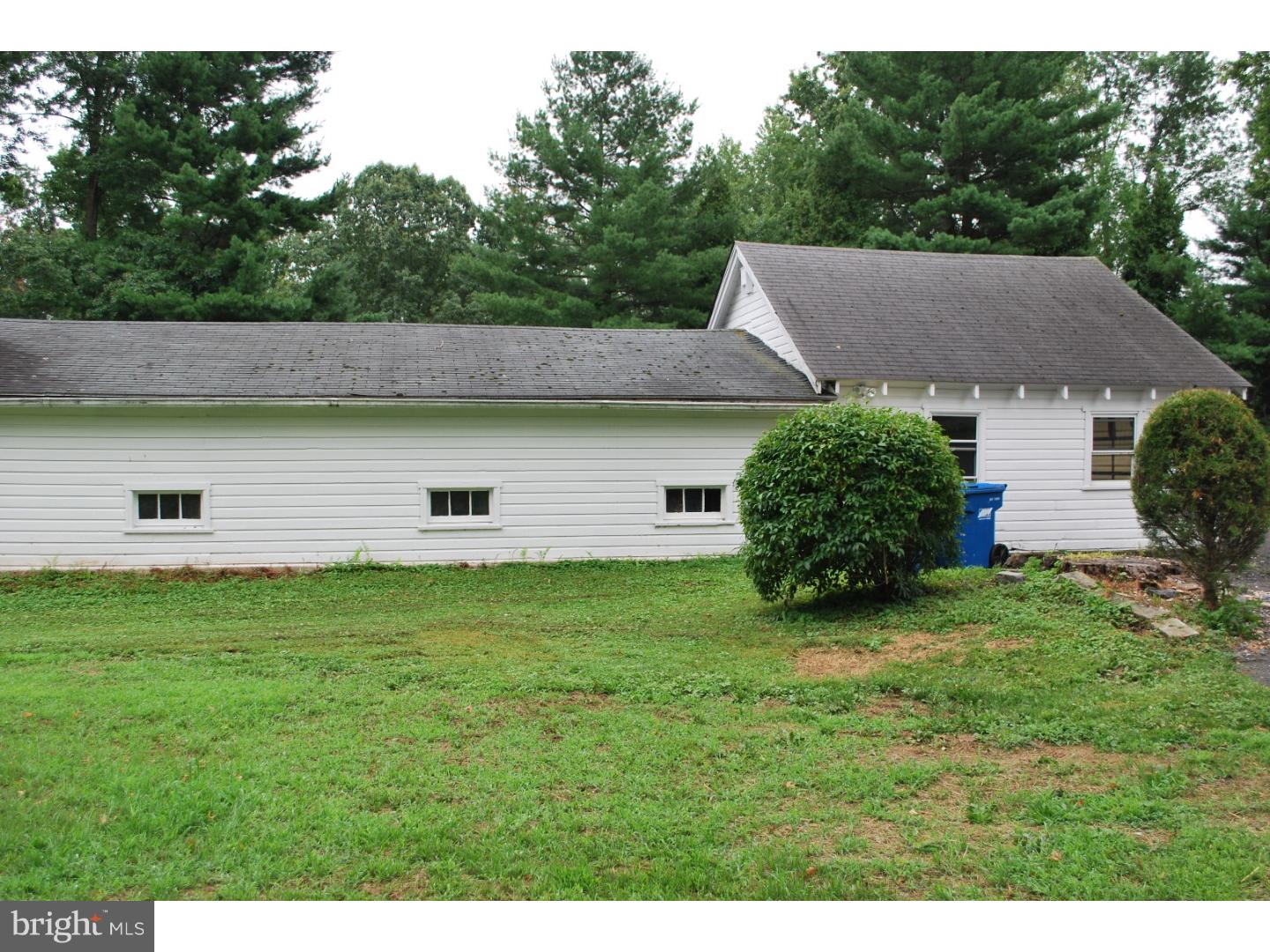 3173 Bristol Road Doylestown, PA 18901 - Photo 4 of 6 Garage
