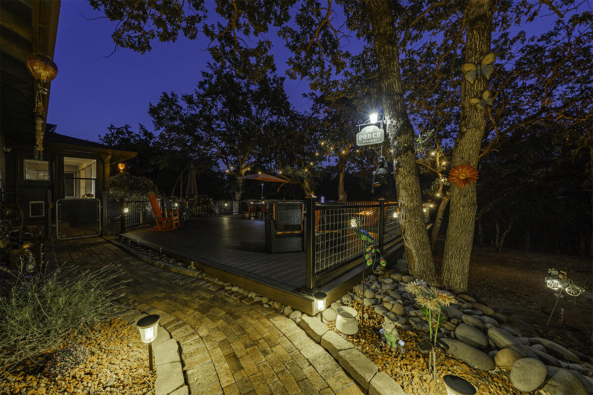 332 Rene Drive Shady Cove, OR 97539 - Photo 44 of 53 DSC02288-HDR-Edit