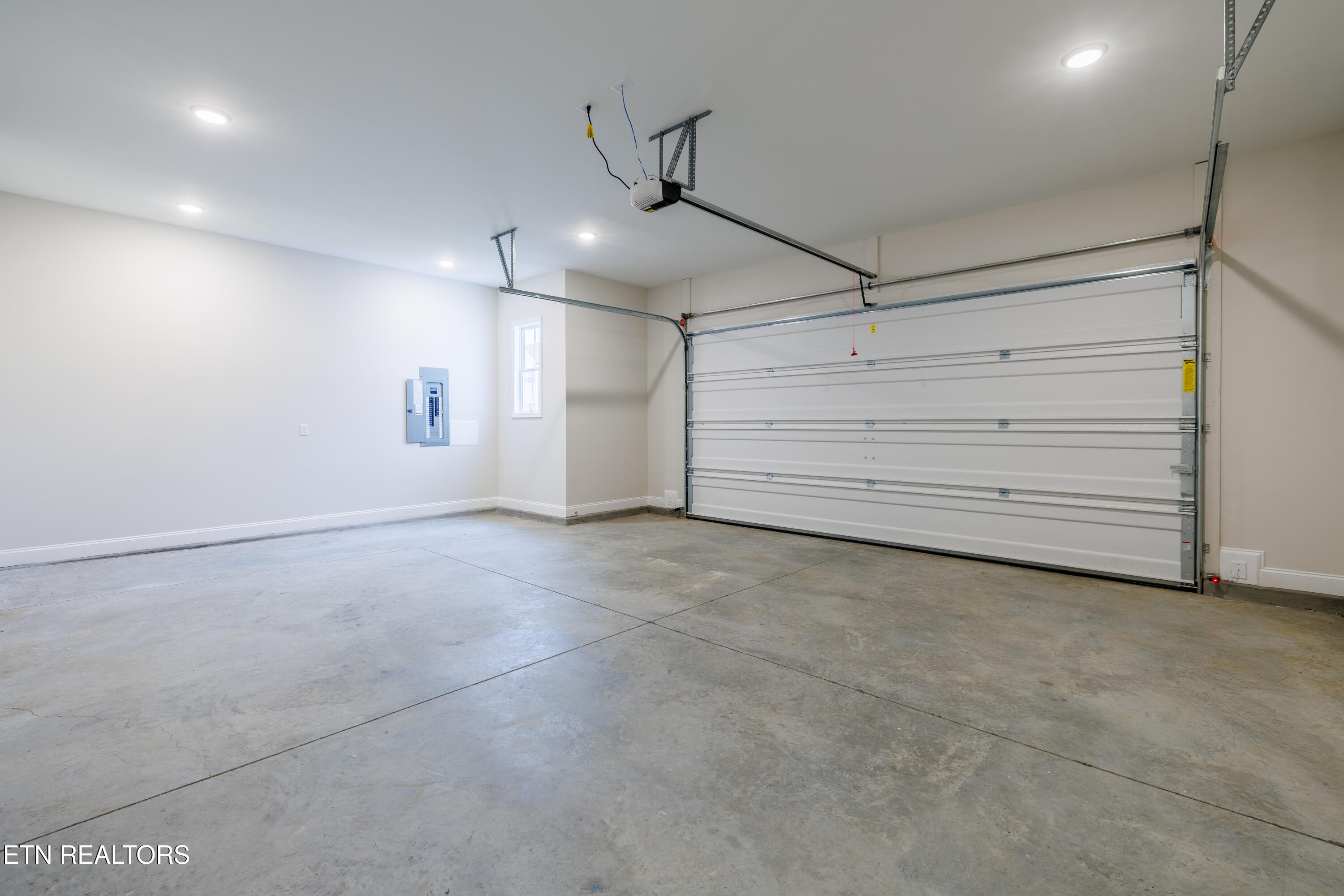 12160 Signal View Road Knoxville, TN 37932 - Photo 23 of 24 HHV174-Juniper-62