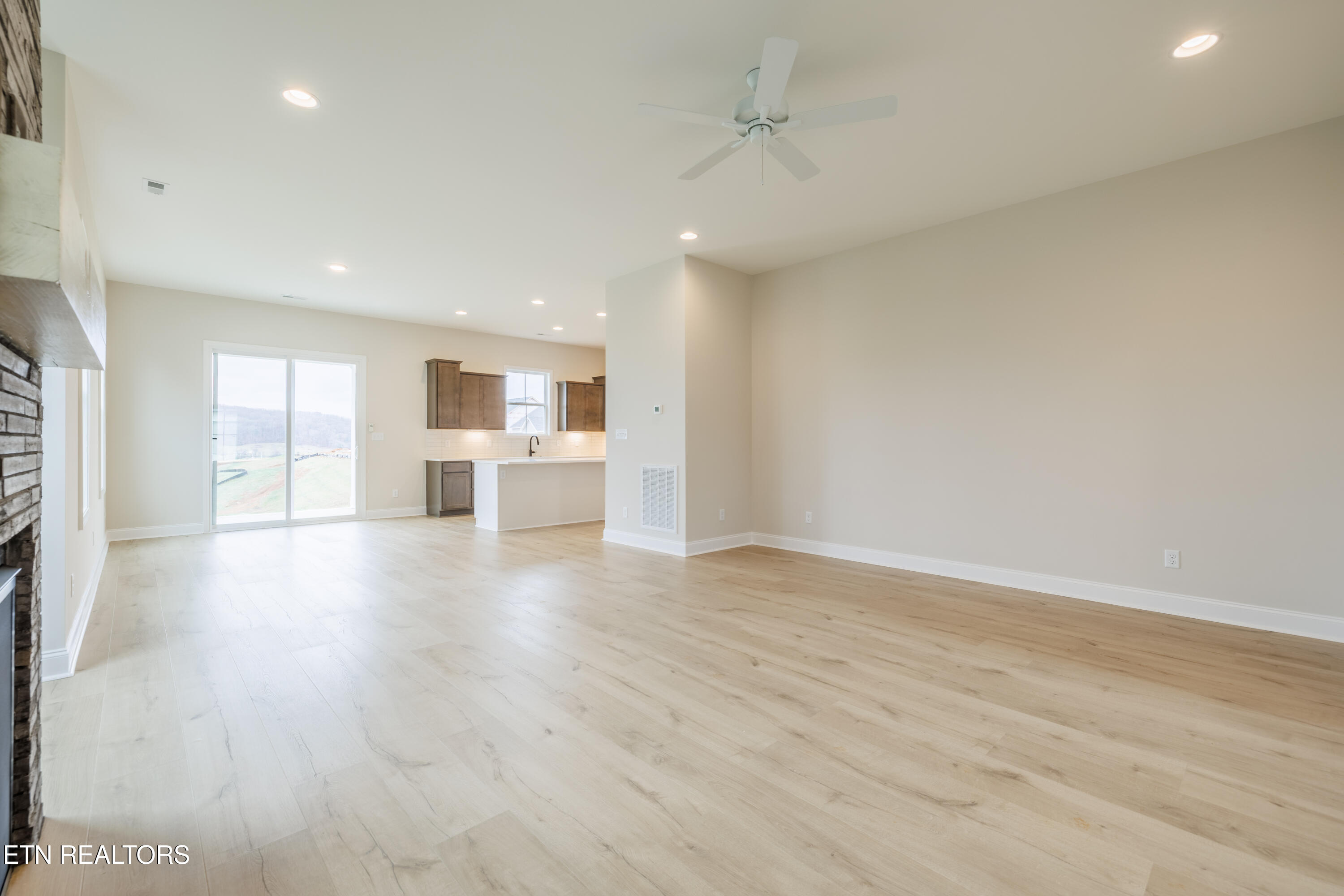 12160 Signal View Road Knoxville, TN 37932 - Photo 5 of 24 HHV174-Juniper-15