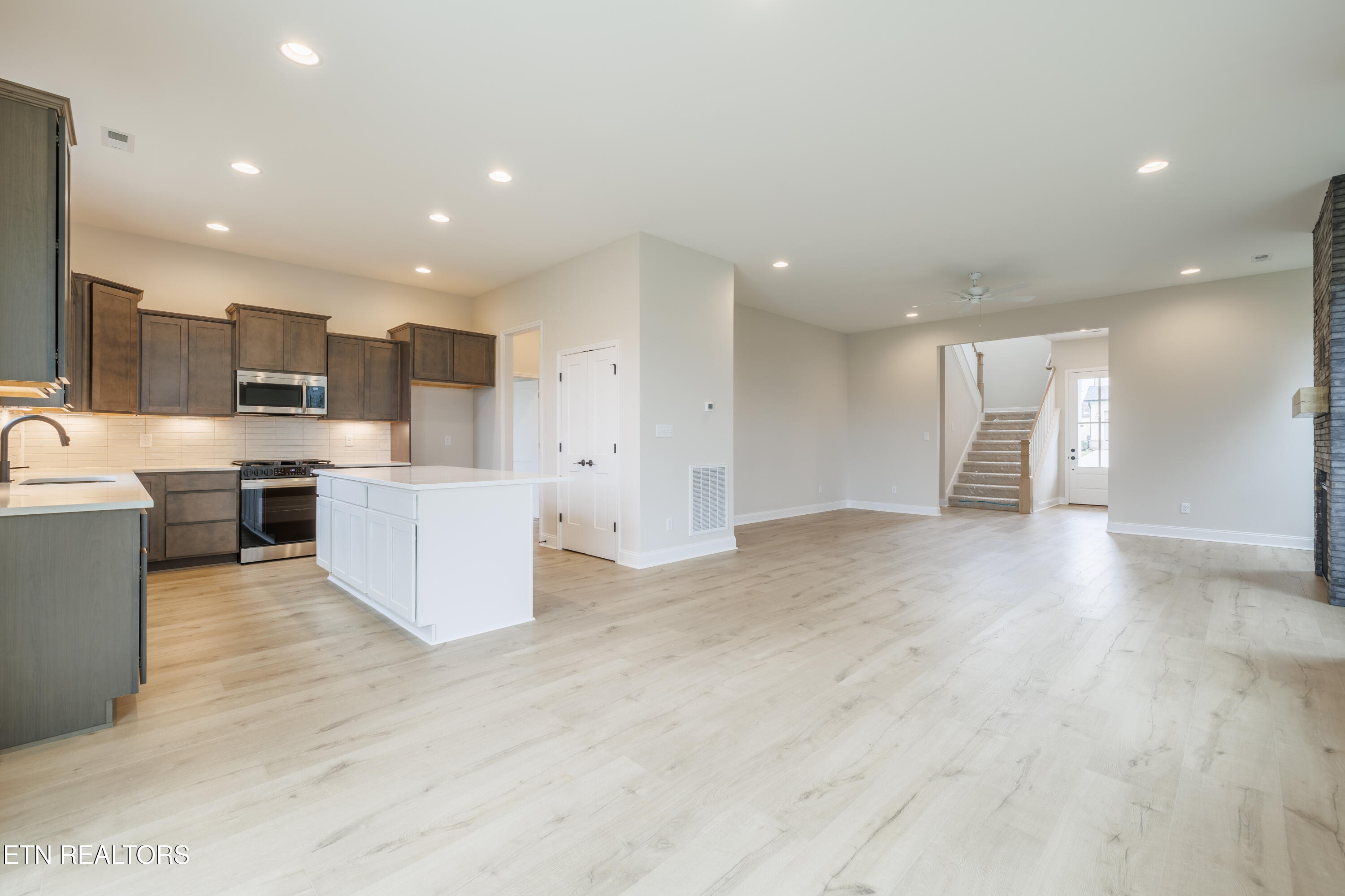 12160 Signal View Road Knoxville, TN 37932 - Photo 6 of 24 HHV174-Juniper-16