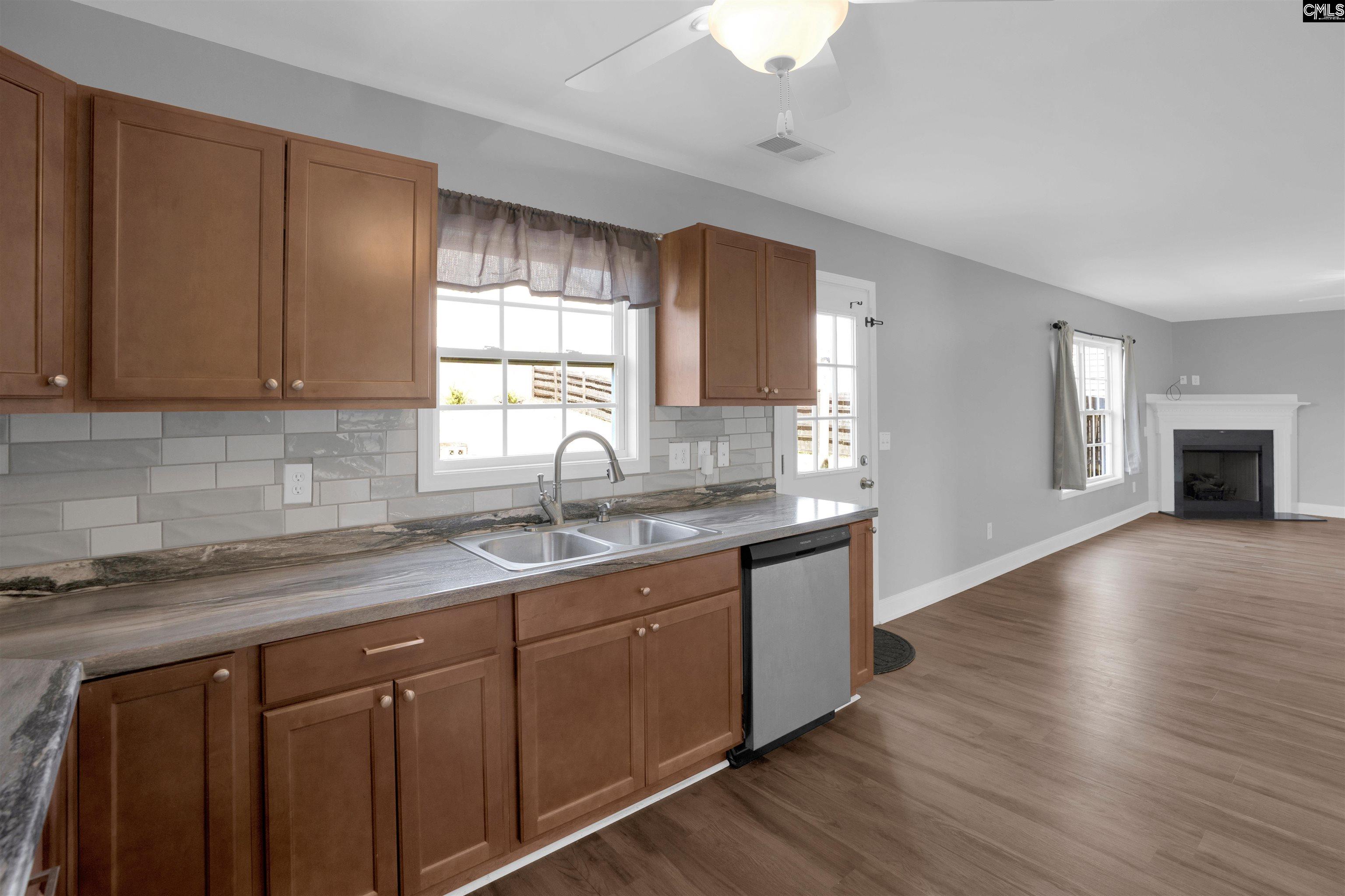 740 AppleGate Lane Columbia, SC 29209 - Photo 9 of 31