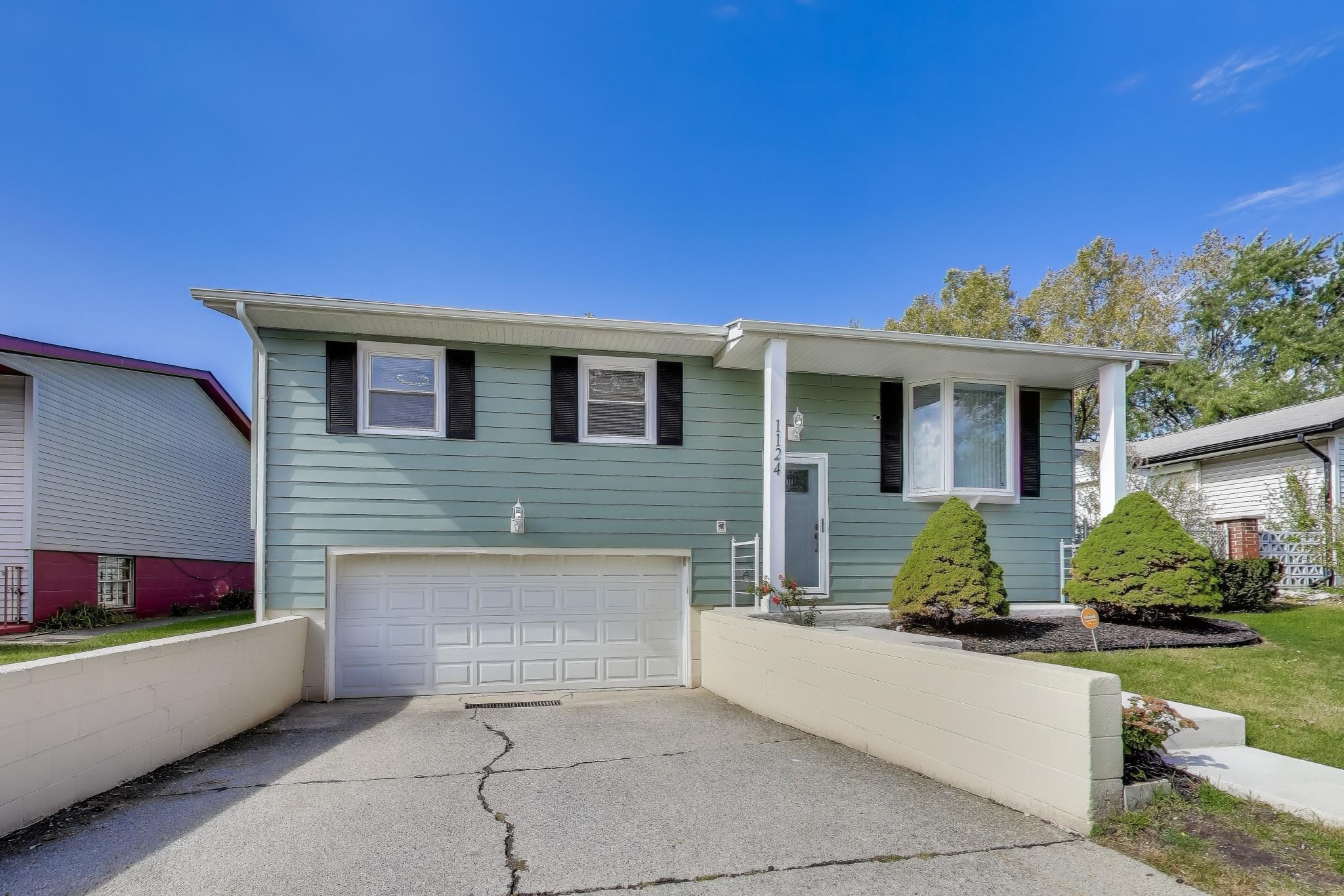 1124 Clinton Street Gary, IN 46406 - Photo 2 of 51 2048x1366