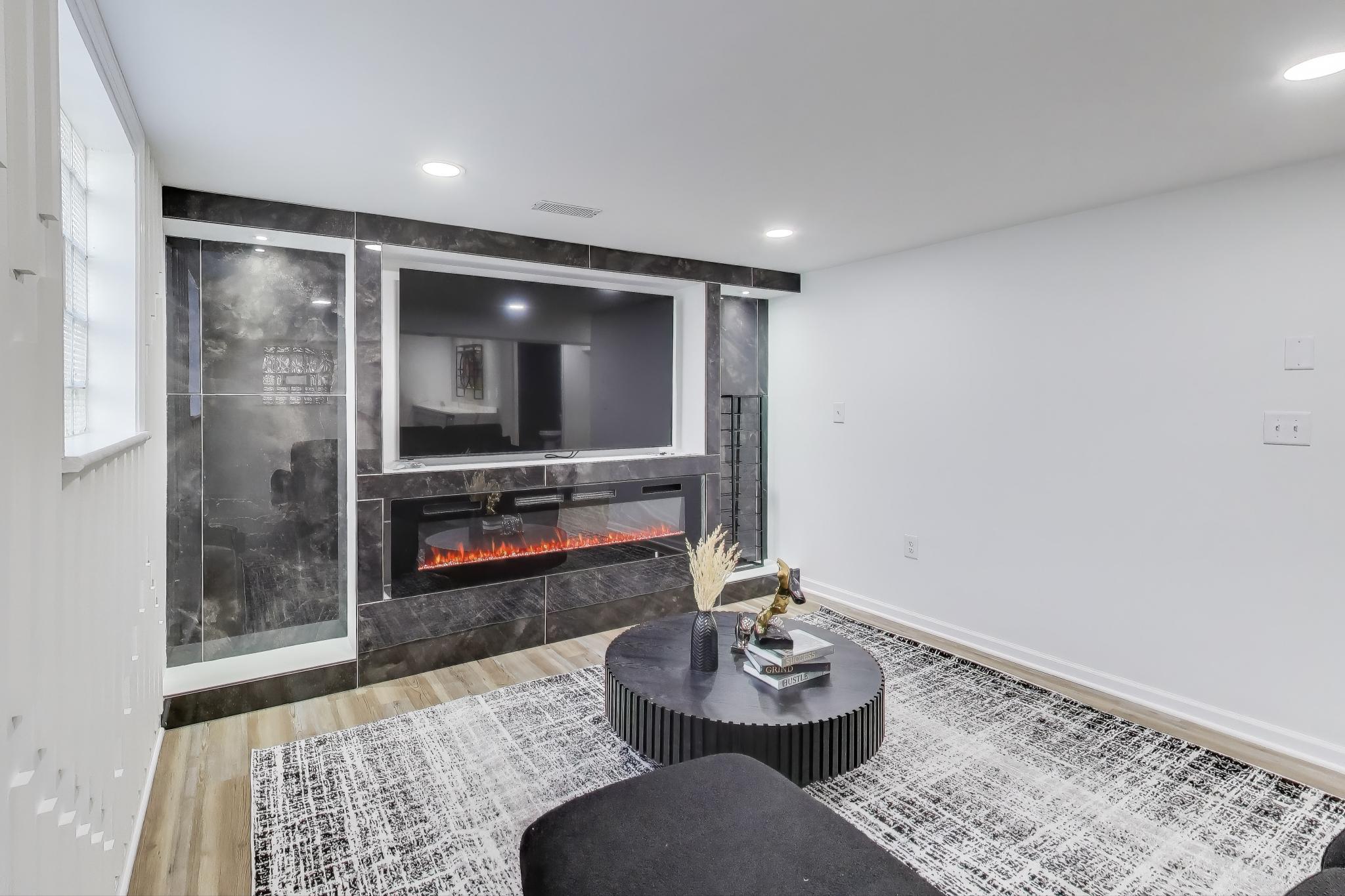 1124 Clinton Street Gary, IN 46406 - Photo 32 of 51 2048x1365