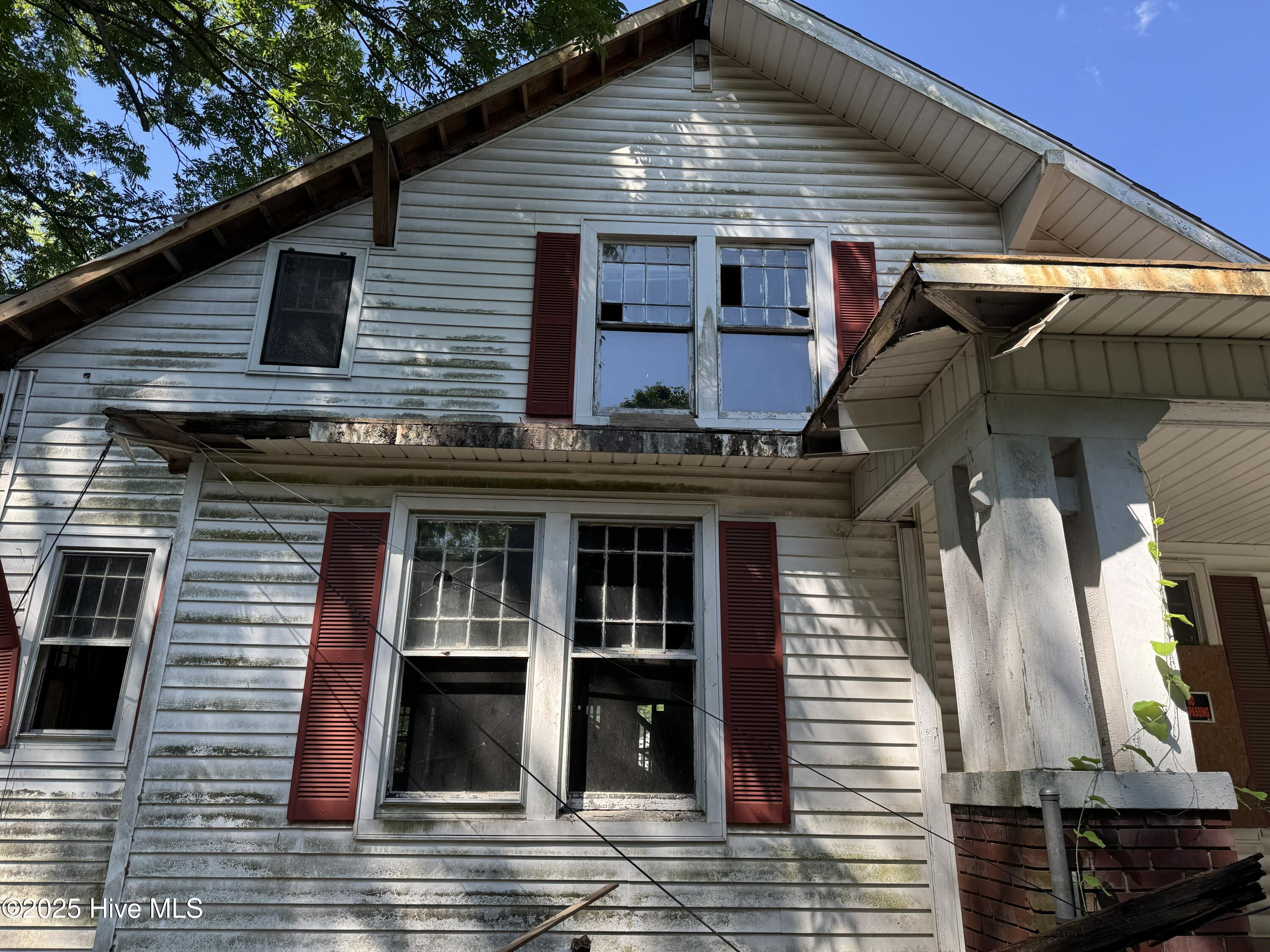 309 Park Avenue West Wilson, NC 27893 - Photo 6 of 22 IMG_1598