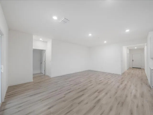 $530,990 | 876 Wind Cove Drive, Redding, CA 96001