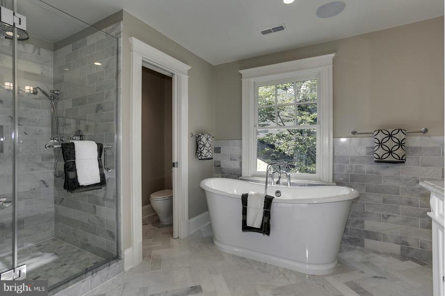 3631 Tilden Street Northwest Washington, DC 20008 - Photo 15 of 29 Bath (Master)