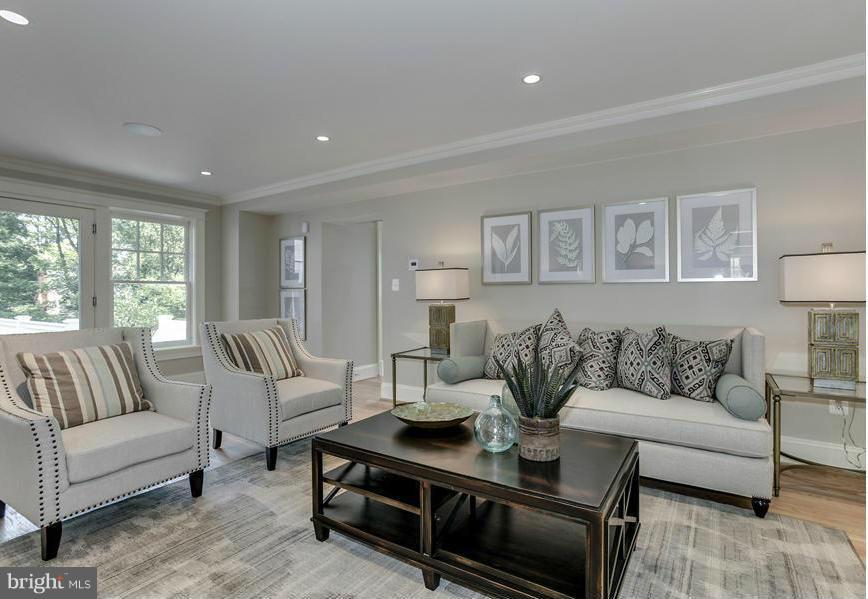 3631 Tilden Street Northwest Washington, DC 20008 - Photo 4 of 29 Living Room