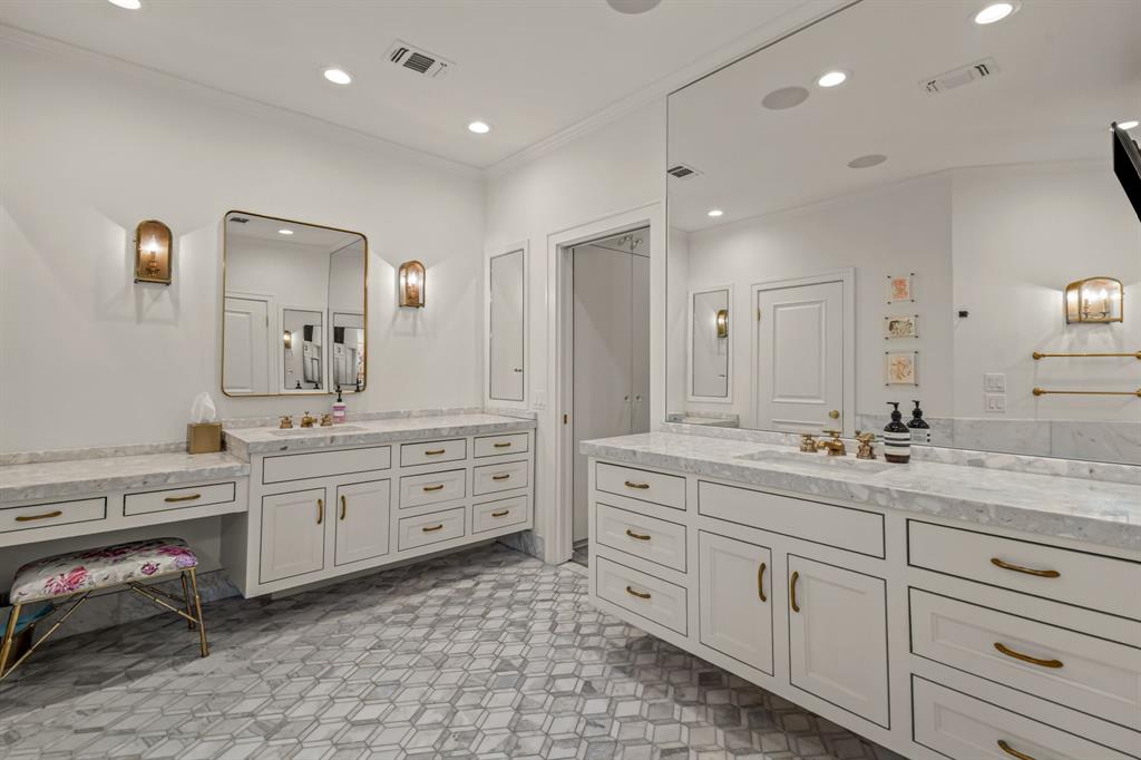 5849 Merrymount Road Westover Hills, TX 76107 - Photo 29 of 40 a spacious bathroom with a granite countertop sink mirror and a